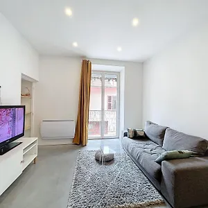 Bel Ecrin T2 35m2 Gare/centre Appartement